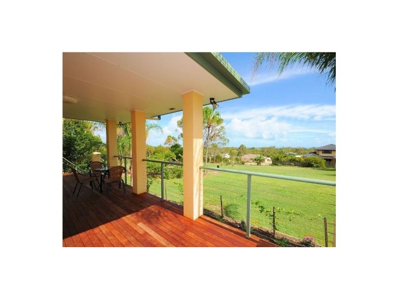 17 Scenic Crt, Dundowran Beach QLD 4655
