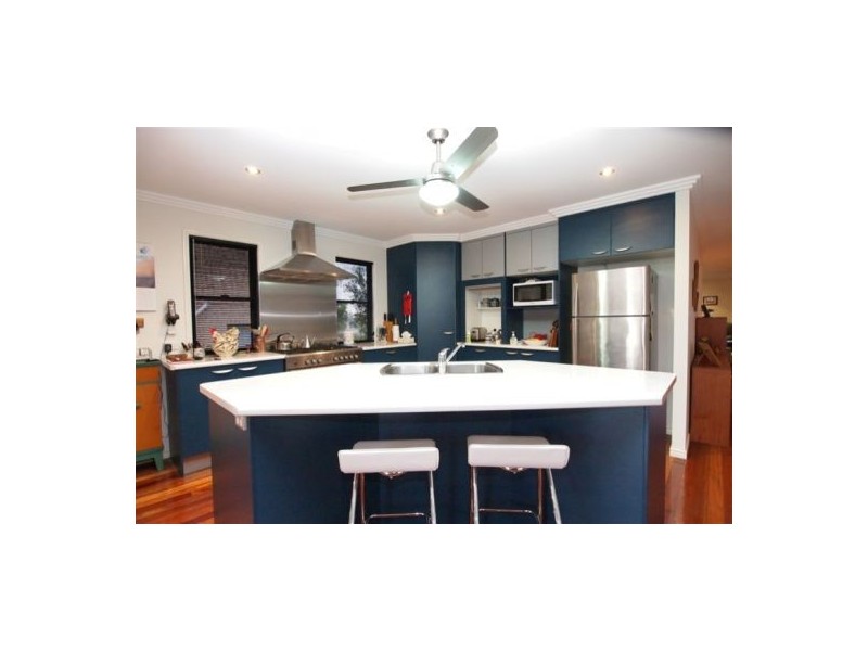 68 Hillcrest Ave, Scarness QLD 4655