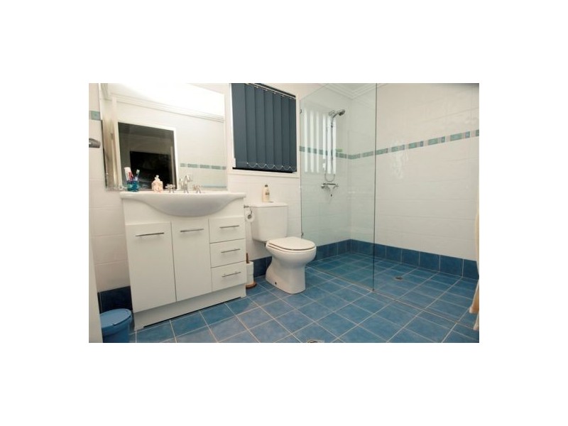 68 Hillcrest Ave, Scarness QLD 4655