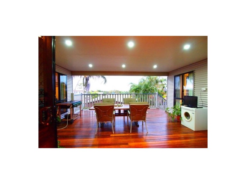 68 Hillcrest Ave, Scarness QLD 4655