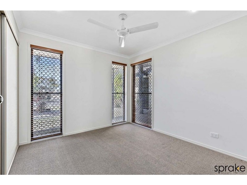 27 Oceanview Street, Point Vernon QLD 4655