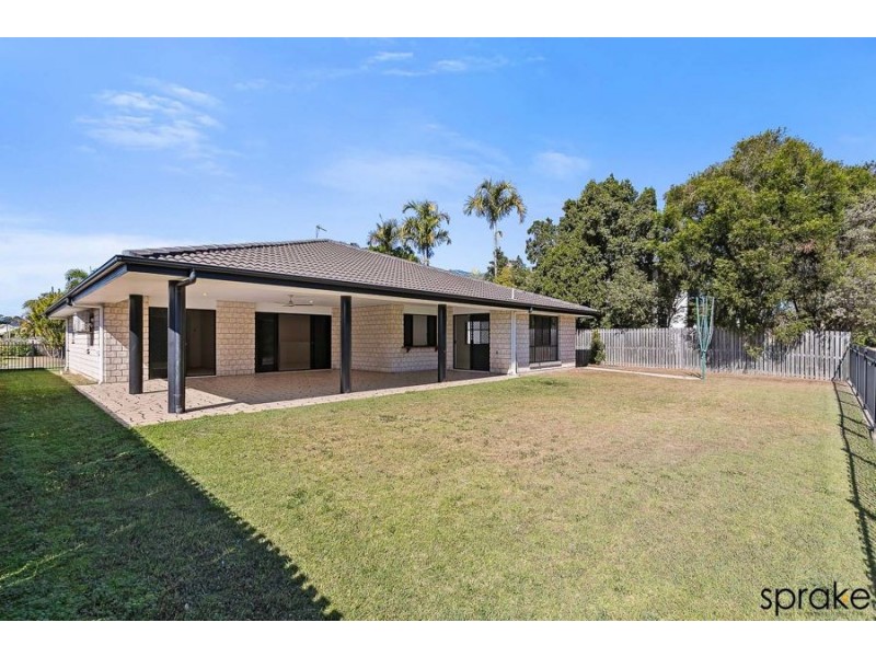 27 Oceanview Street, Point Vernon QLD 4655