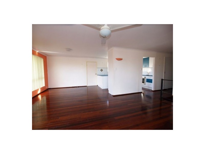 6 Brighton St, Point Vernon QLD 4655