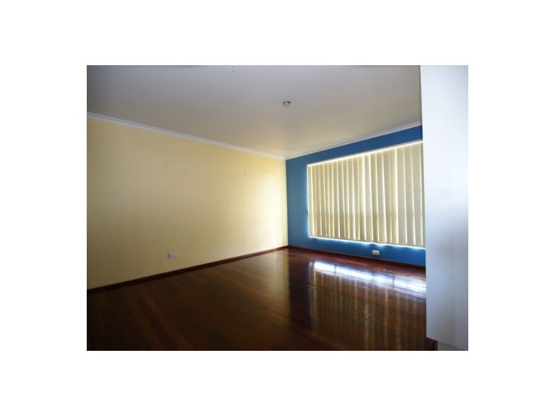 6 Brighton St, Point Vernon QLD 4655