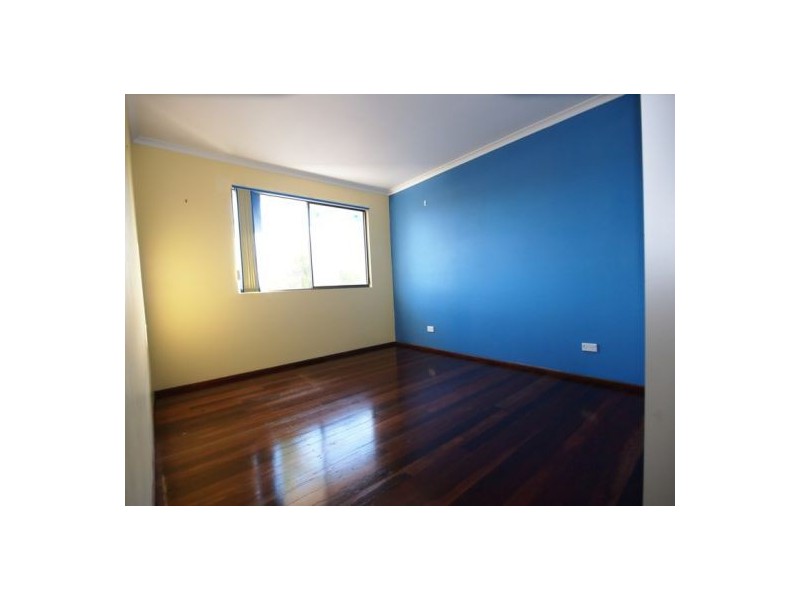 6 Brighton St, Point Vernon QLD 4655