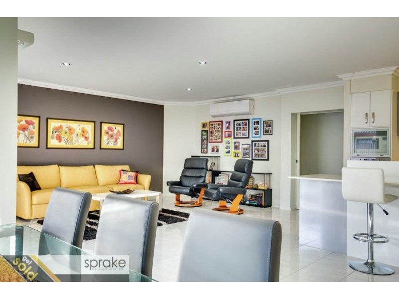 4 Cameron Court, Point Vernon QLD 4655