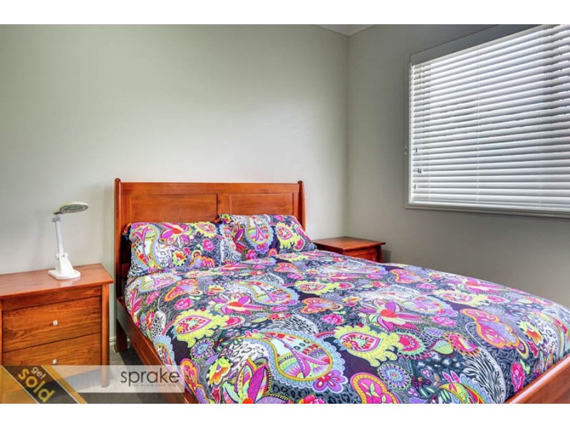 4 Cameron Court, Point Vernon QLD 4655