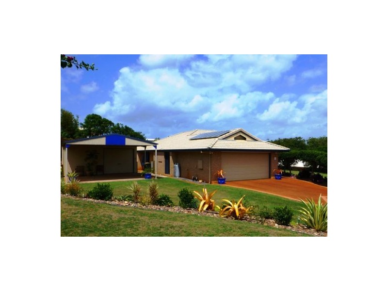 11 Bromiley Crt, Dundowran QLD 4655
