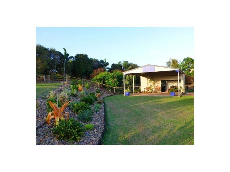 11 Bromiley Crt, Dundowran QLD 4655