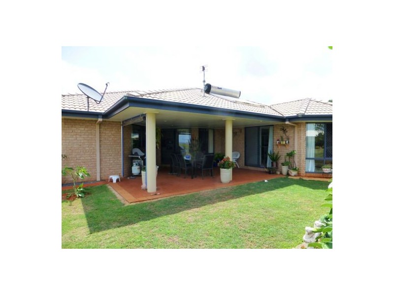 11 Bromiley Crt, Dundowran QLD 4655