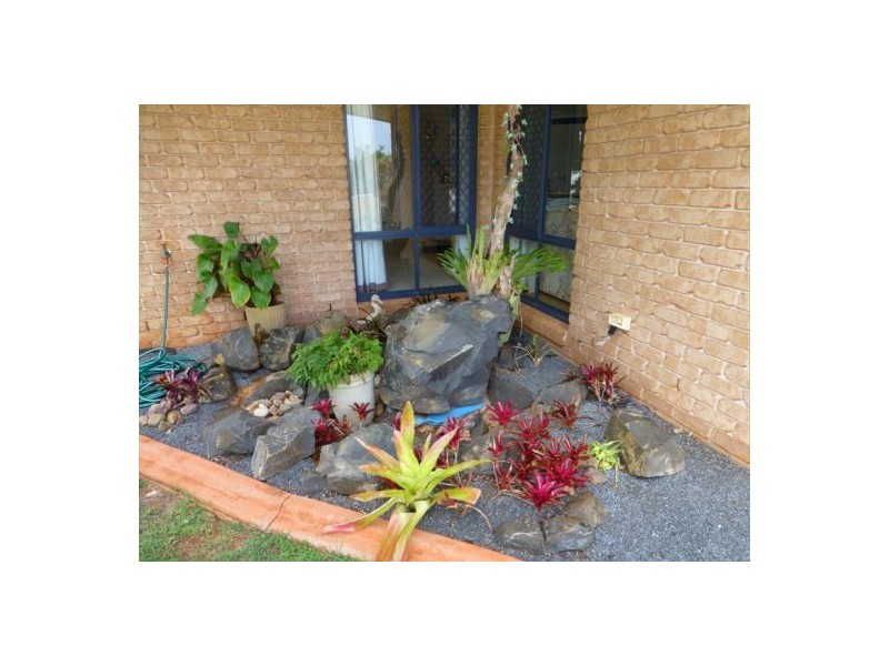 11 Bromiley Crt, Dundowran QLD 4655