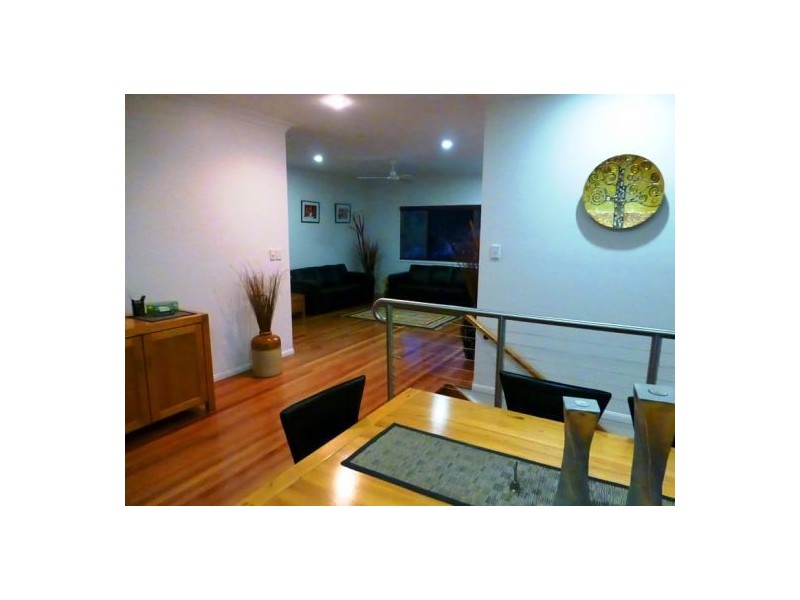 65 Shell St, Urangan QLD 4655