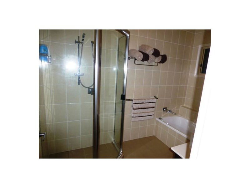 65 Shell St, Urangan QLD 4655