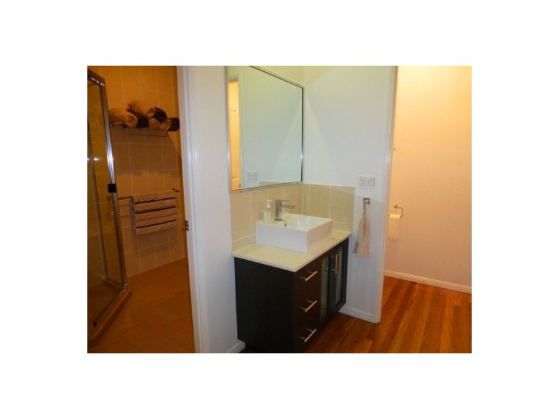 65 Shell St, Urangan QLD 4655