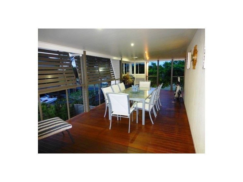 65 Shell St, Urangan QLD 4655