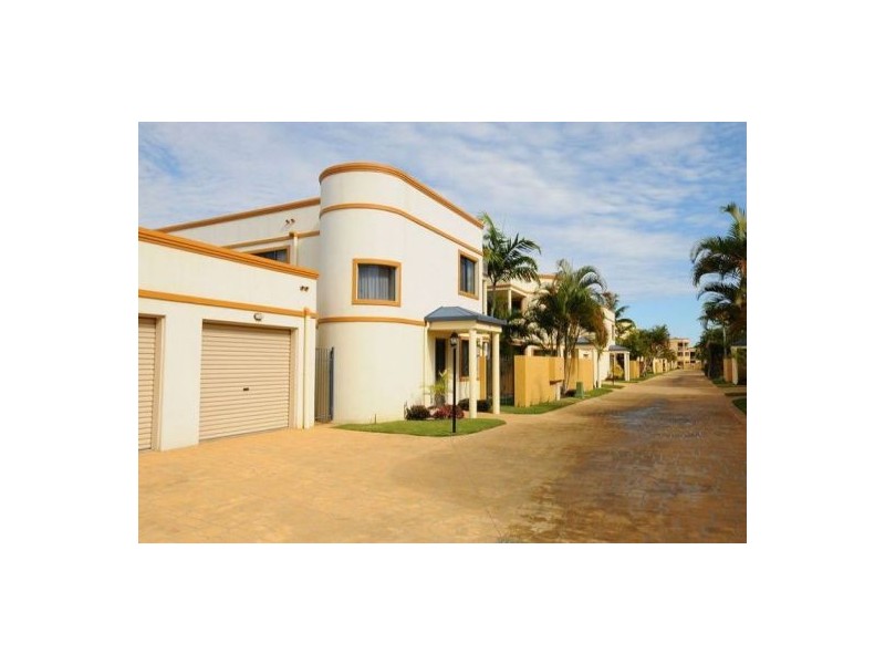 24/33 Elizabeth St, Urangan QLD 4655