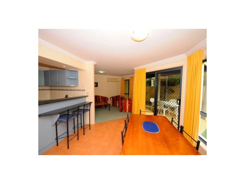 24/33 Elizabeth St, Urangan QLD 4655