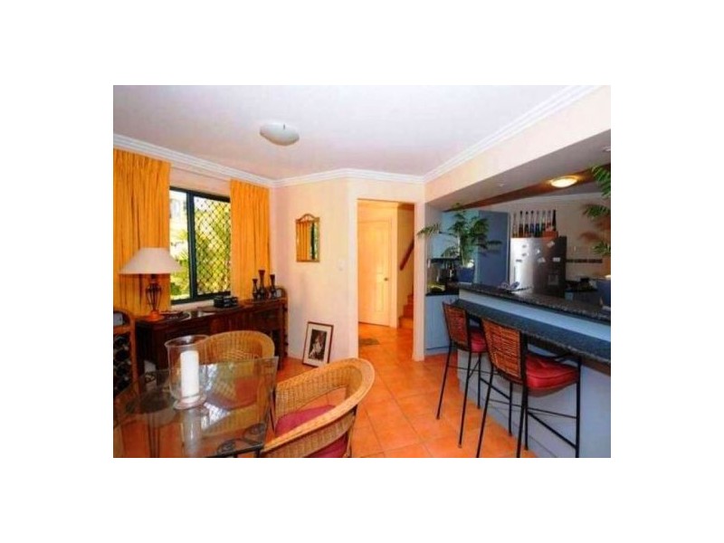 24/33 Elizabeth St, Urangan QLD 4655