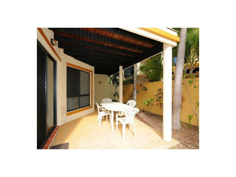 24/33 Elizabeth St, Urangan QLD 4655