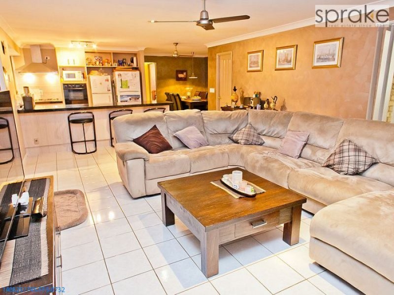 47 Bayrise Drive, Urangan QLD 4655
