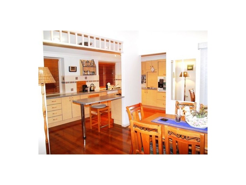 597 Charlton Esplanade, Urangan QLD 4655