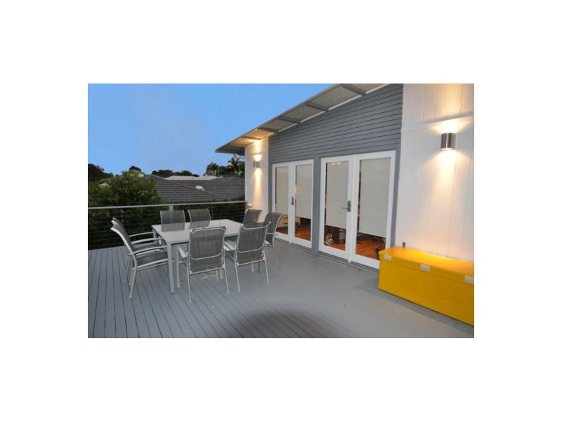 9 Exeter St, Torquay QLD 4655