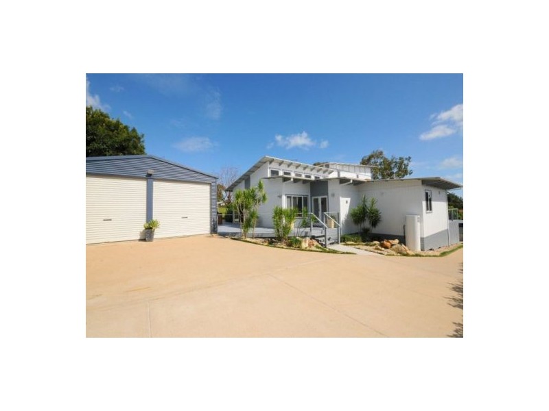 9 Exeter St, Torquay QLD 4655