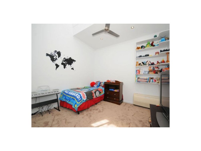 9 Exeter St, Torquay QLD 4655