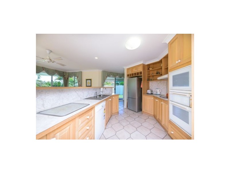 31 Lido Parade, Urangan QLD 4655