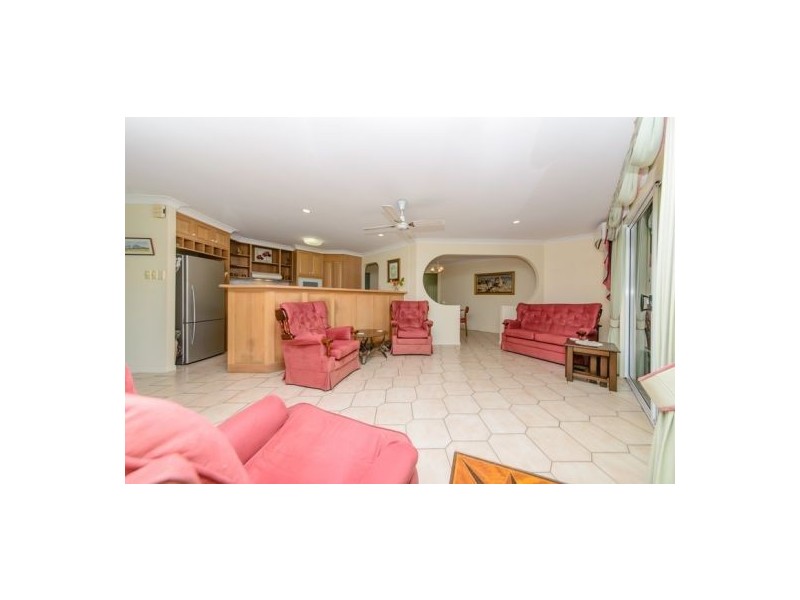 31 Lido Parade, Urangan QLD 4655