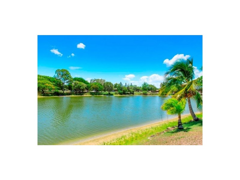 31 Lido Parade, Urangan QLD 4655