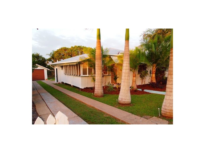 23 Mary St, Scarness QLD 4655