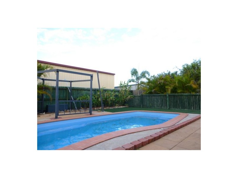 5 Chanak Place, Point Vernon QLD 4655