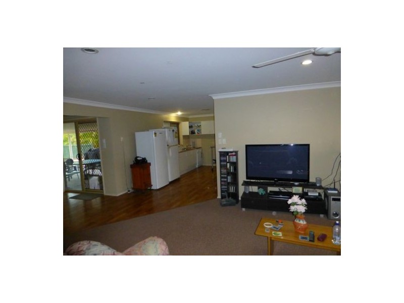 5 Chanak Place, Point Vernon QLD 4655