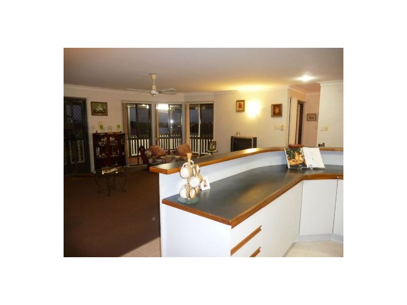 18 Queensbury Grove, Urraween QLD 4655