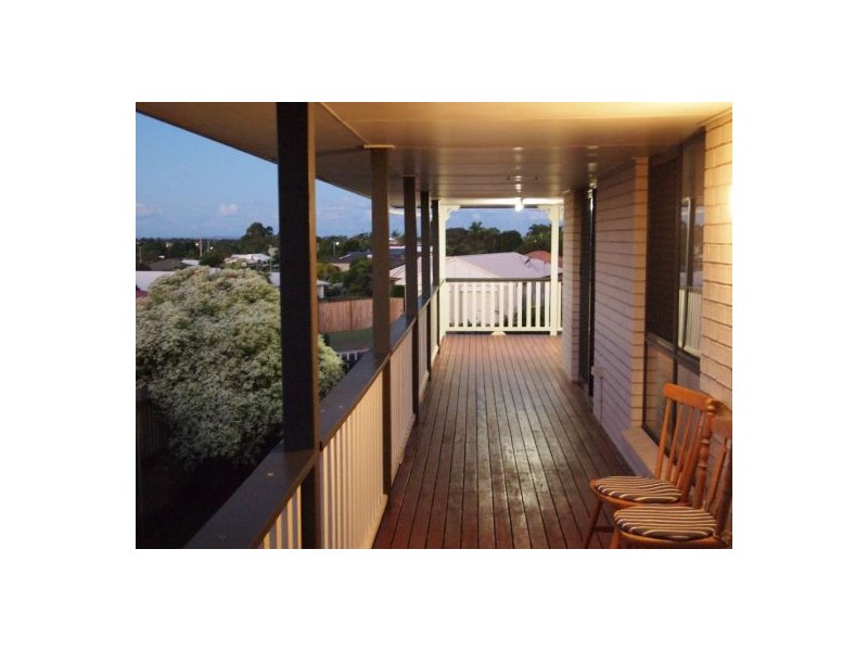 18 Queensbury Grove, Urraween QLD 4655