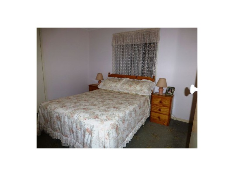 80 Murphy St, Point Vernon QLD 4655