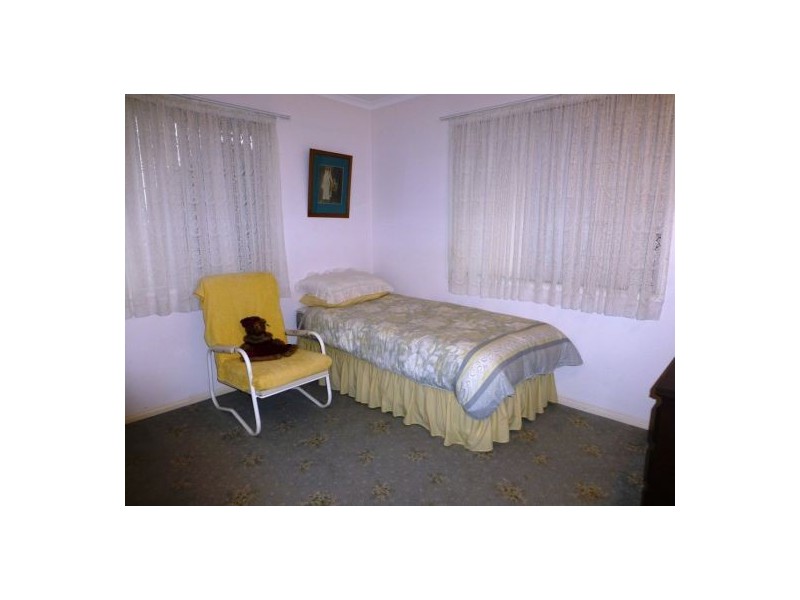80 Murphy St, Point Vernon QLD 4655