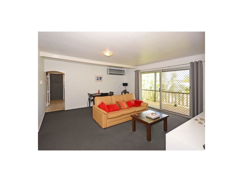 1 Kurrajong Crescent, Point Vernon QLD 4655