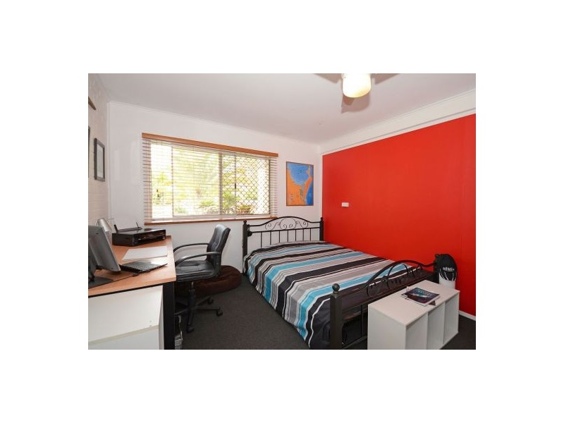 1 Kurrajong Crescent, Point Vernon QLD 4655