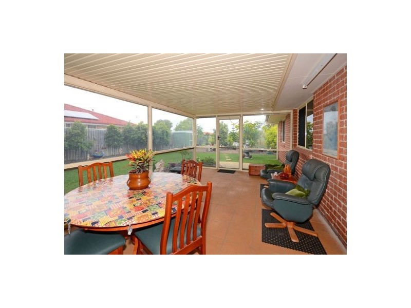 18 Wodalla Mews, Point Vernon QLD 4655