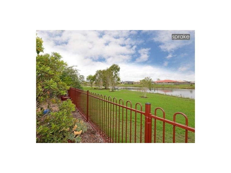 18 Wodalla Mews, Point Vernon QLD 4655