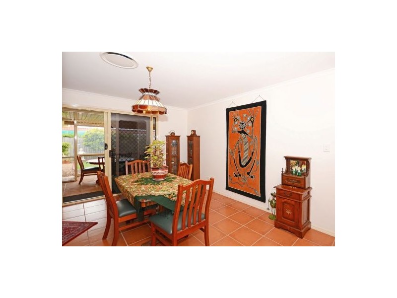 18 Wodalla Mews, Point Vernon QLD 4655