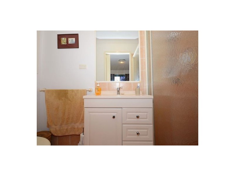 18 Wodalla Mews, Point Vernon QLD 4655