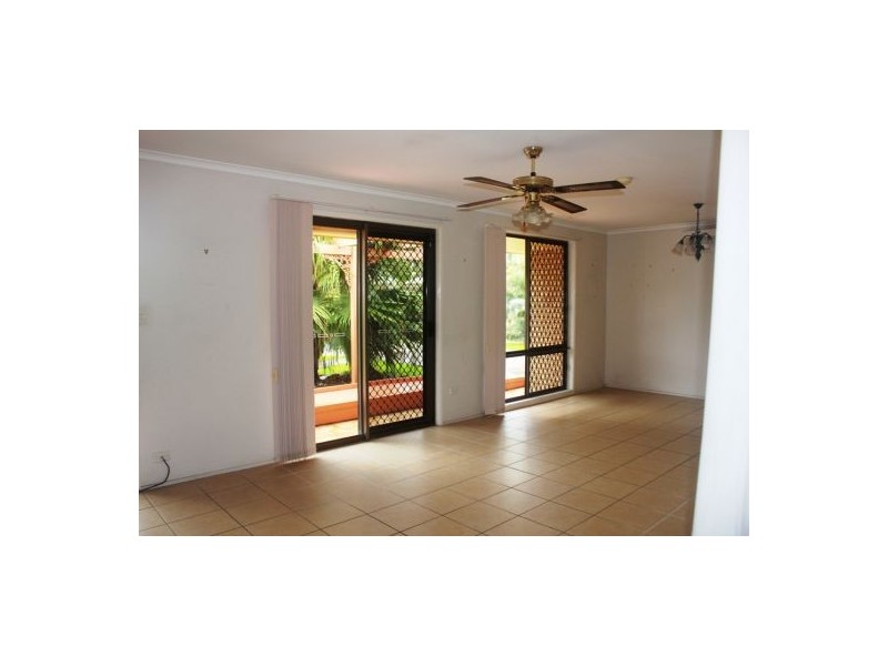 246 Boat Harbour Drive, Pialba QLD 4655