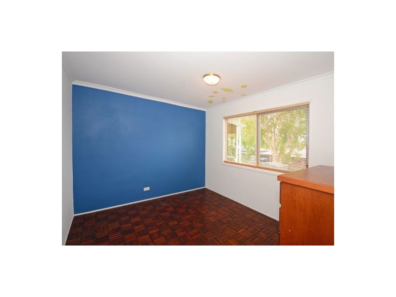 13 Paradise Street, Point Vernon QLD 4655