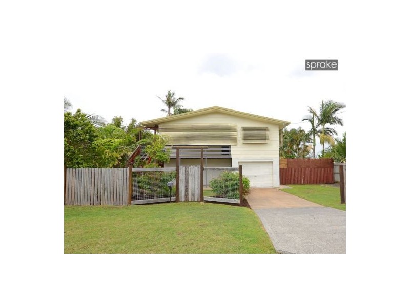 13 Paradise Street, Point Vernon QLD 4655