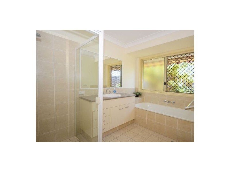 20 Polson Street, Point Vernon QLD 4655