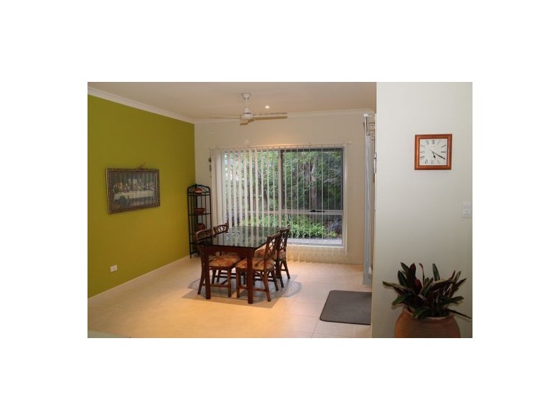 15 Cumberland Court, Point Vernon QLD 4655