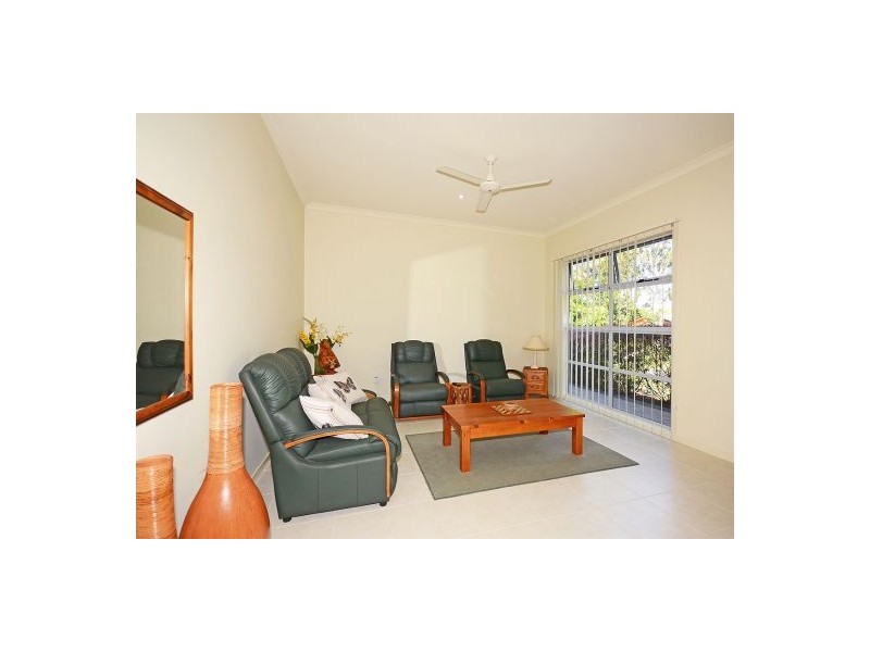 15 Cumberland Court, Point Vernon QLD 4655